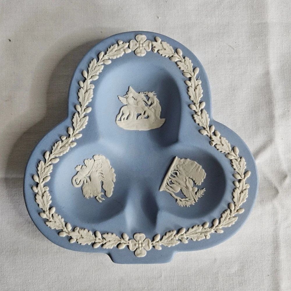Wedgwood Jasperware Club Shaped Trinket Dish 4.5